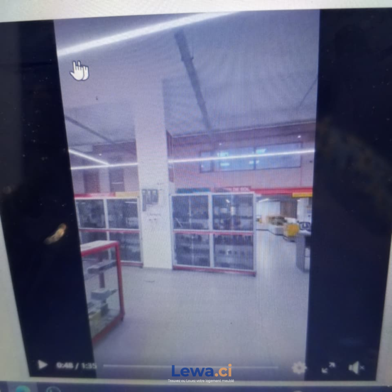 Image principale du bien : SHOWROOM ET BUREAUX  A LOUER