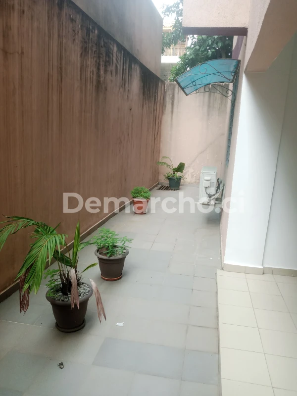 APPARTEMENT 3 PIÈCES DE HAUT STANDING