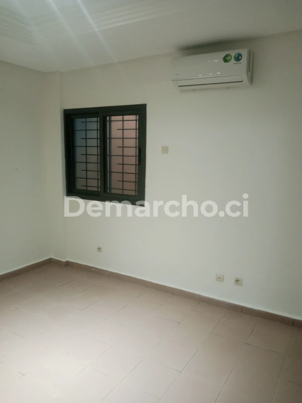 APPARTEMENT 3 PIÈCES DE HAUT STANDING