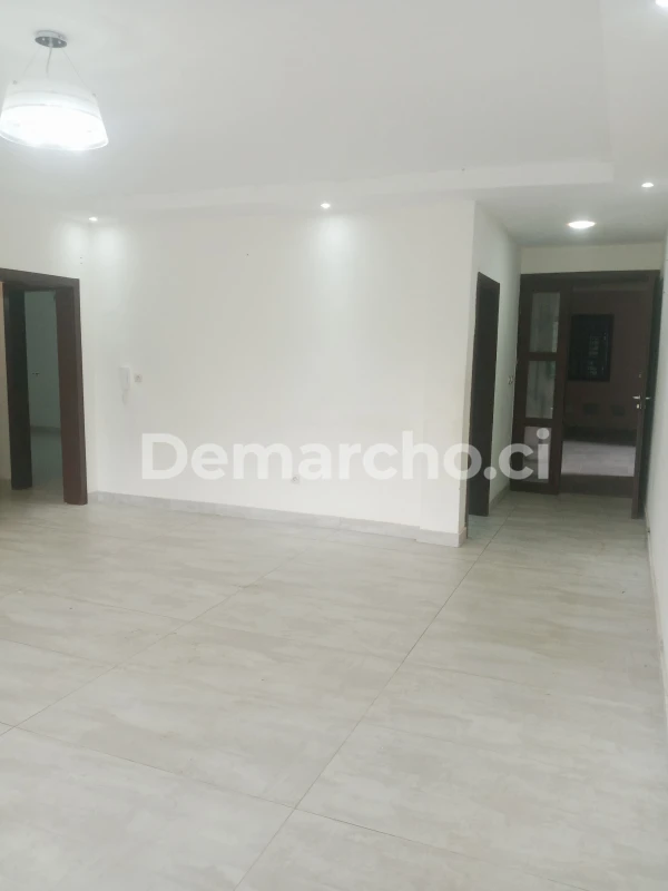 APPARTEMENT DE 3 PIÈCES