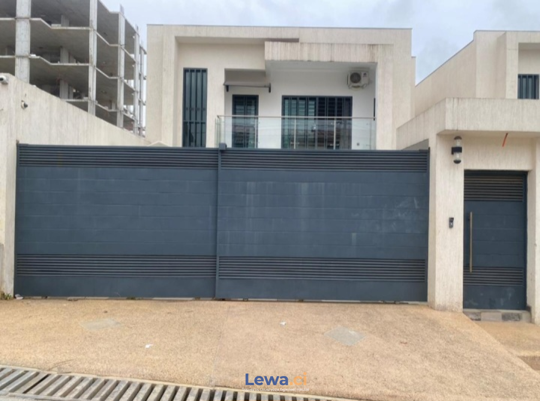 Villa duplex à louer