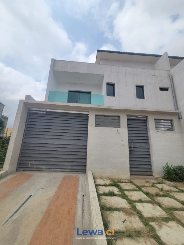 Image principale du bien : Villa duplex à vendre