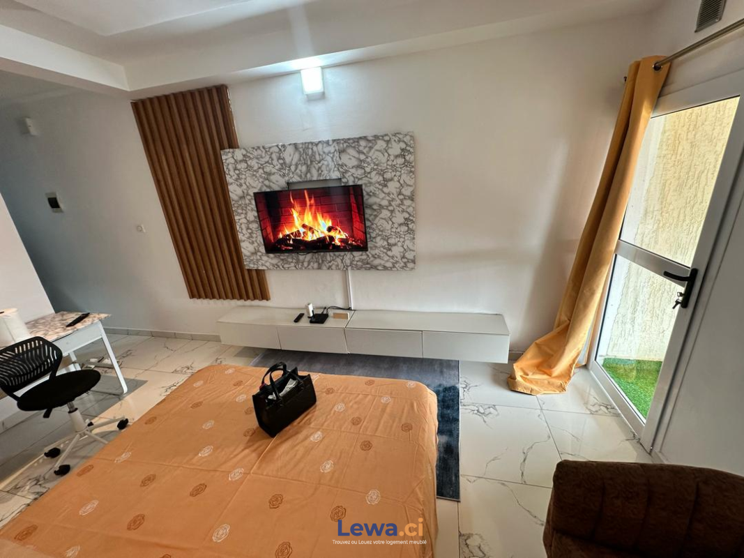 Appartement meublé disponible à Koumasi