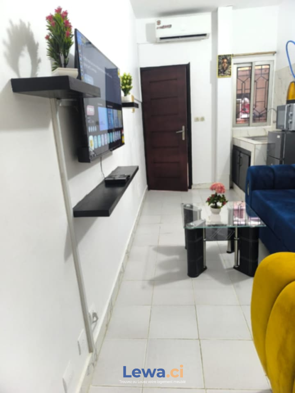 Image principale du bien : STUDIO MEUBLEE