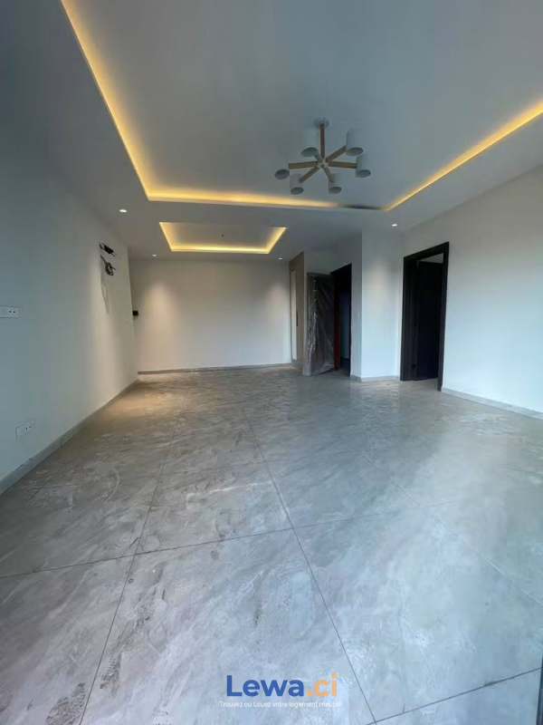Image principale du bien : Appartement de 03 pieces a louer