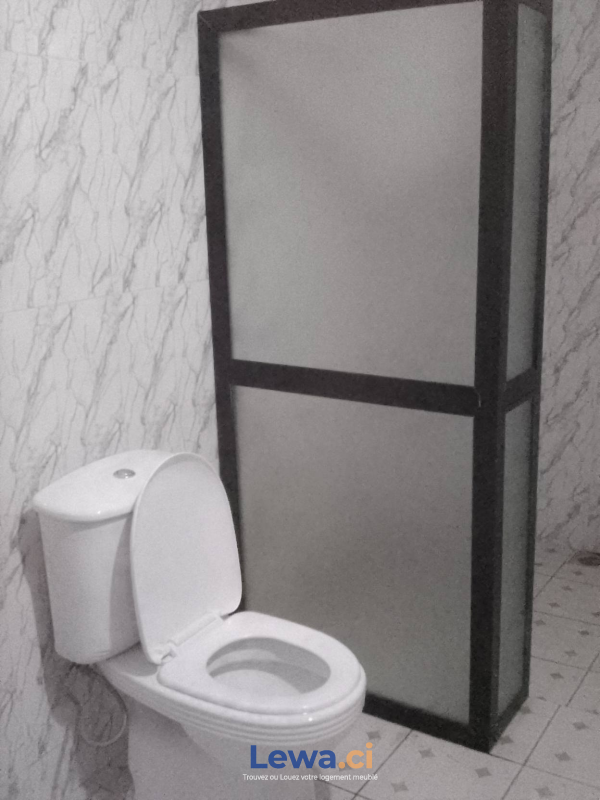 Appartement 2 pièces à vendre à Cocody : 95 millionsFCFA - Demarcho.ci : Appartement à vendre à Cocody. Prix : 95 000 000 FCFA prix de vente. 2 Chambres; 2 Salles de bains; 114 m².