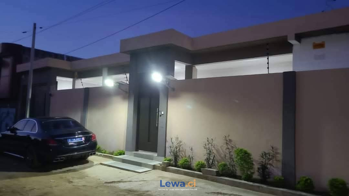 Villa basse en vente