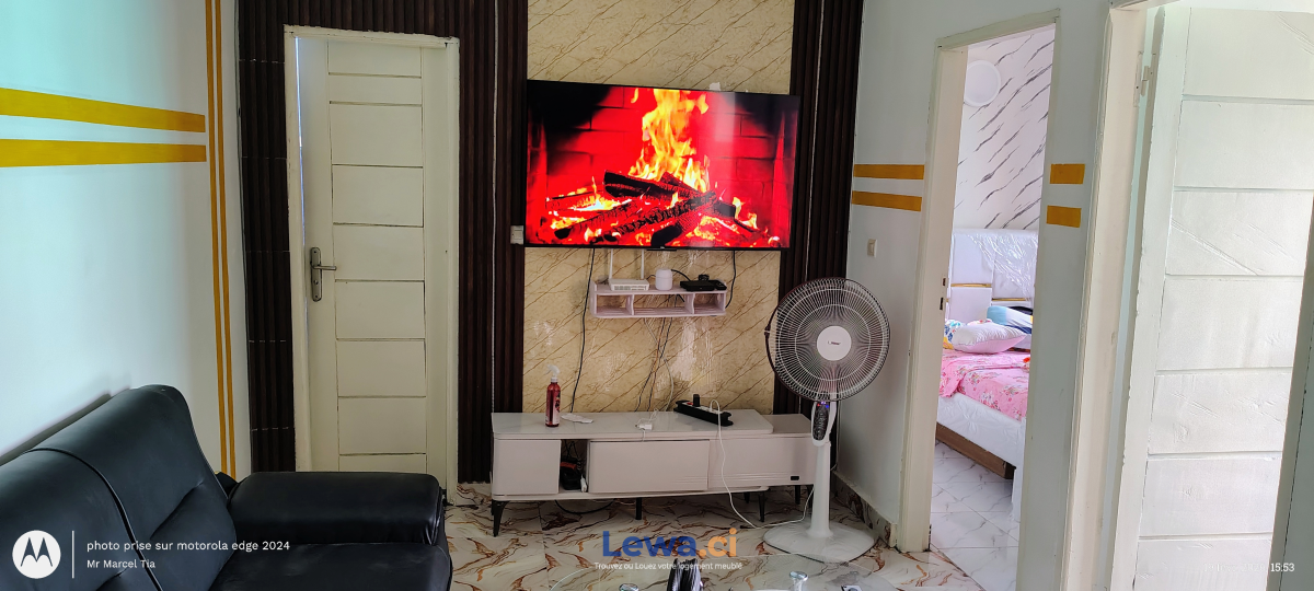 Image principale du bien : Chambre salon disponible à Yopougon Sorbonne annanerai