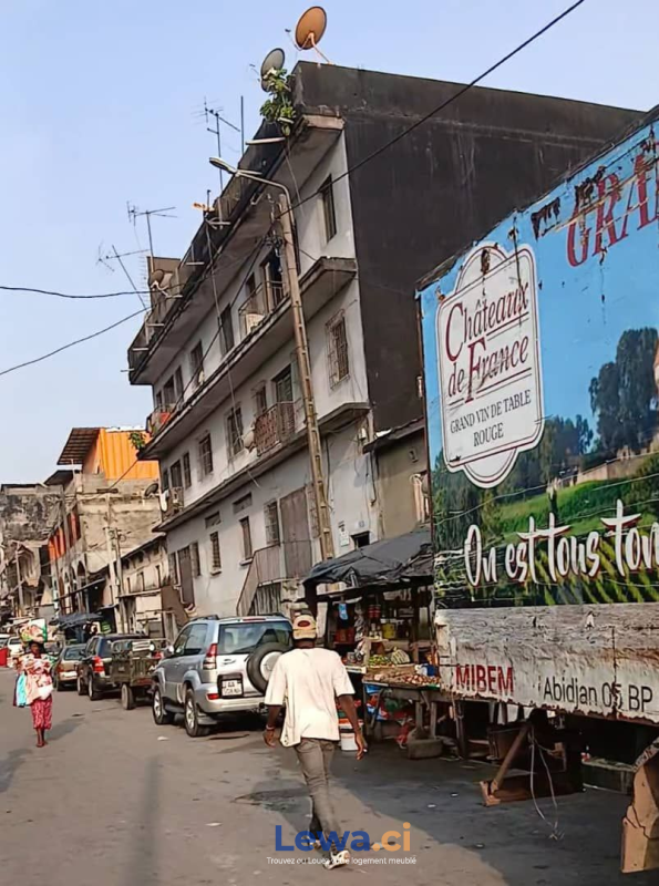 Image principale du bien : IMMEUBLE EN VENTE